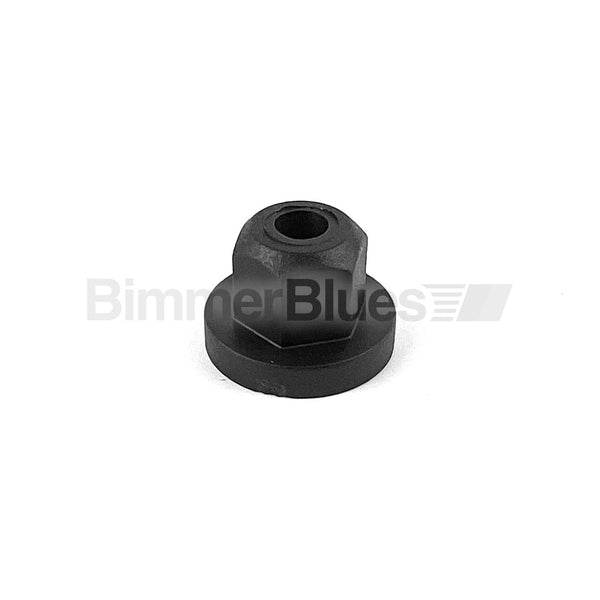 BMW E30 plastic nut 16131176747